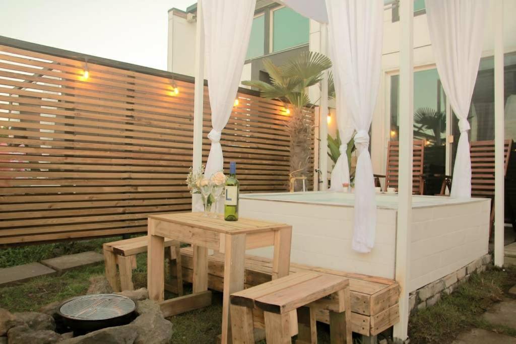 Willa Jeju Hyeun'S House Zewnętrze zdjęcie